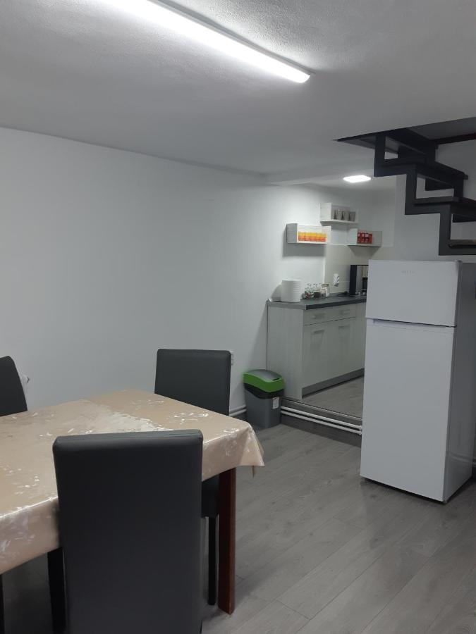 סיביו Apartament Magnolia Nearby City Center With Parking מראה חיצוני תמונה